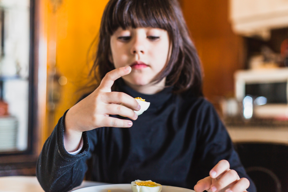 Uovo, arachidi e altri allergeni da usare fin da piccoli per evitare le allergie alimentari